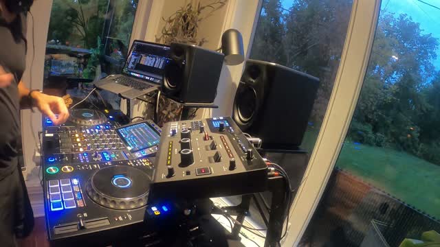 Filter Sweep — DJ Diego live