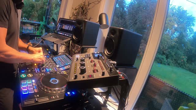 Golden Hour Drop — DJ Diego live
